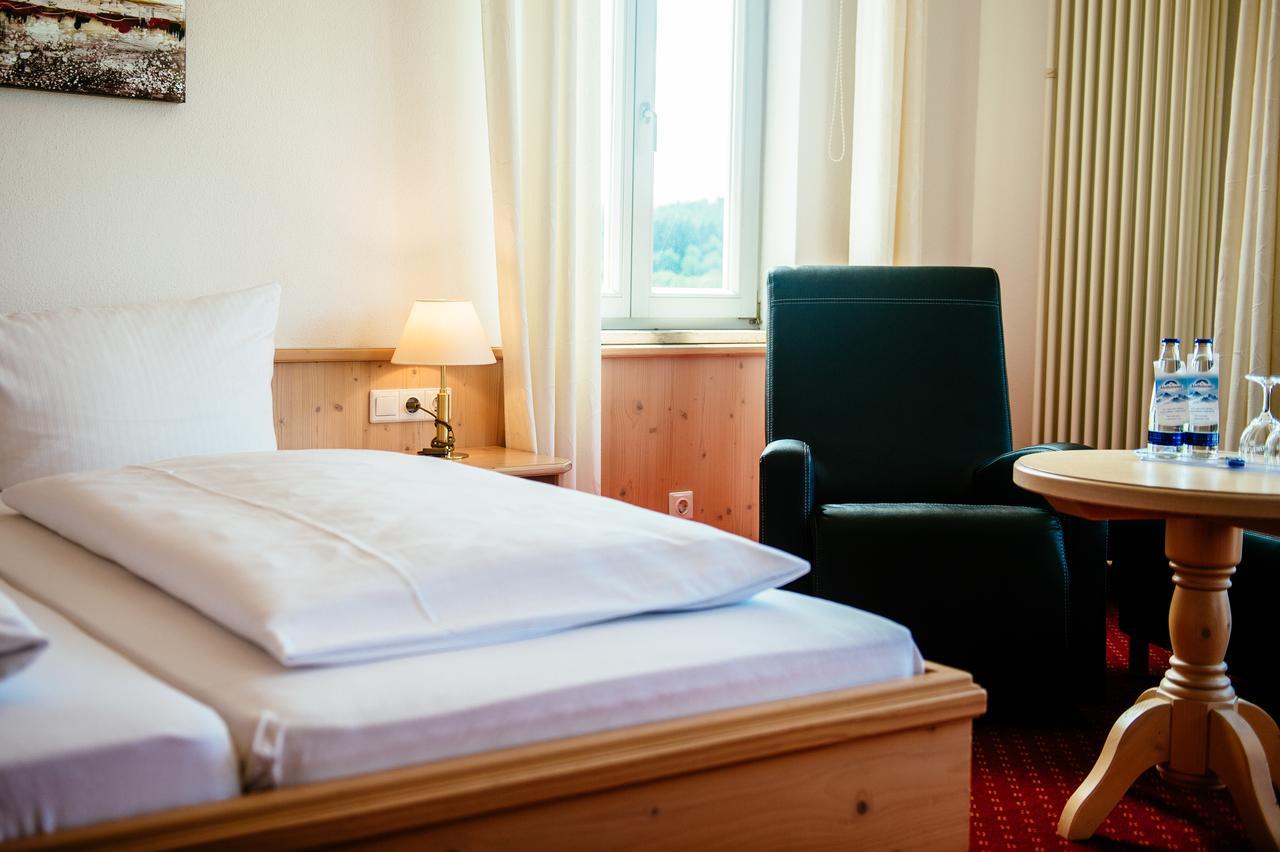 Landgasthof Gut Deutenhof Hotel Bad Abbach Esterno foto